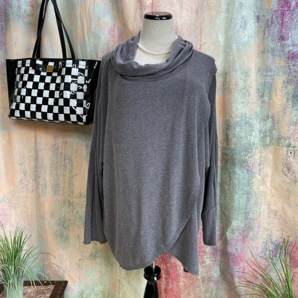 📌Calvin Klein Cowl Neck Tulip Hem long Sleeves Sweater - Picture 1 of 15